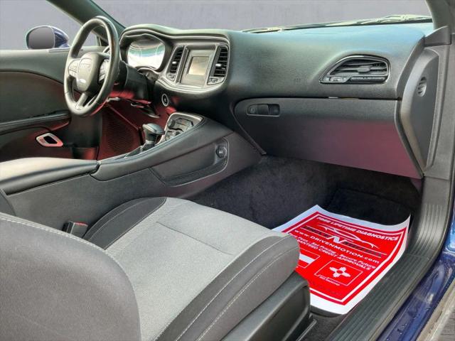 2015 Dodge Challenger SXT