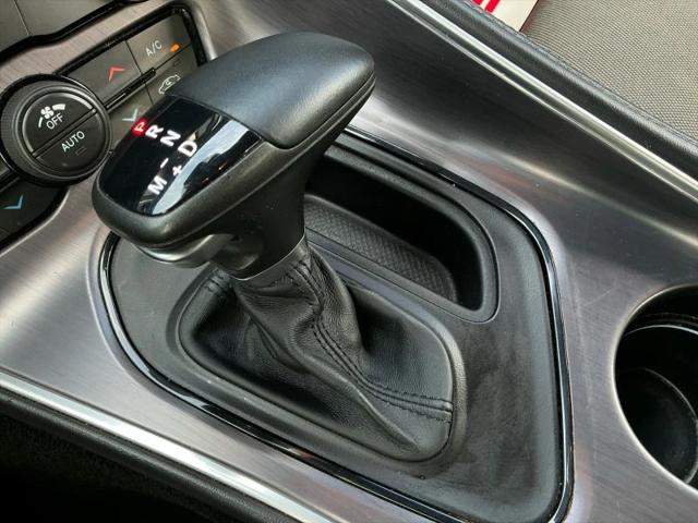 2015 Dodge Challenger SXT