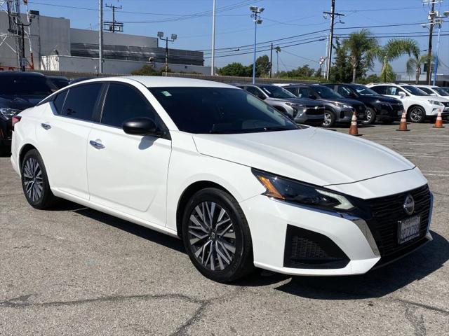 2025 Nissan Altima SV FWD