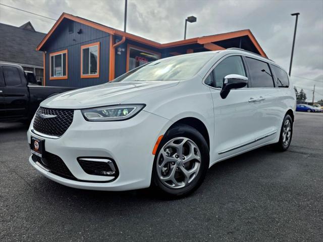 2023 Chrysler Pacifica Limited for sale in Tacoma, WA