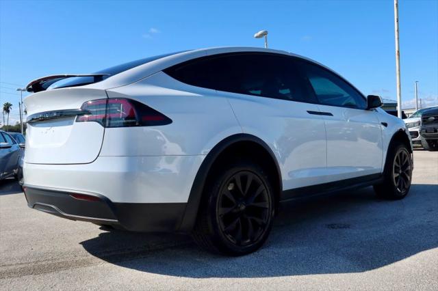 2023 Tesla Model X Base