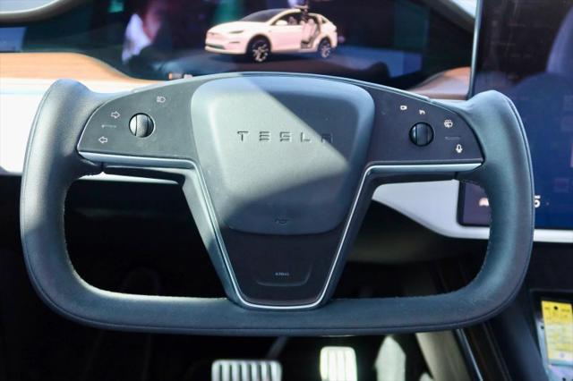 2023 Tesla Model X Base