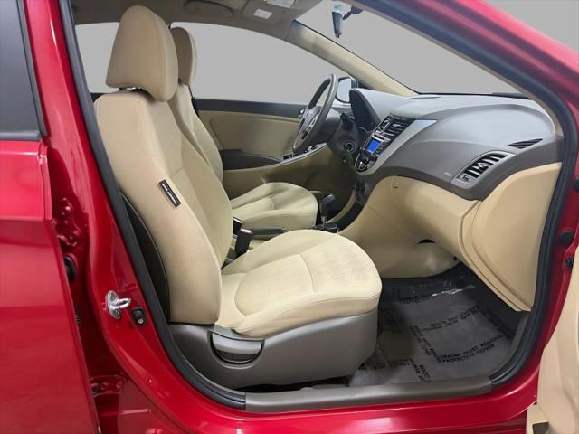 2012 Hyundai Accent GLS