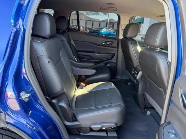 2023 GMC Acadia FWD SLT