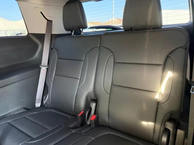 2023 GMC Acadia FWD SLT