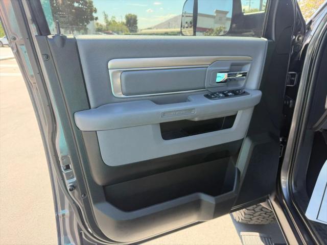 2017 Ram 1500 Big Horn Crew Cab 4x4 57 Box
