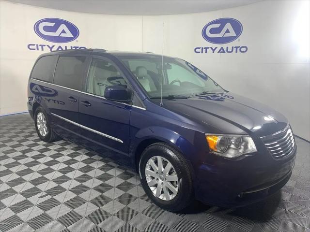 2015 Chrysler Town & Country Touring for sale in Memphis, TN