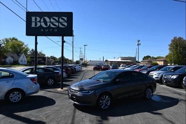 2015 Chrysler 200 S for sale in Appleton, WI