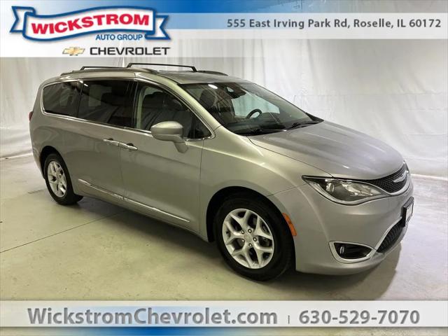 2017 Chrysler Pacifica Touring-L for sale in Roselle, IL