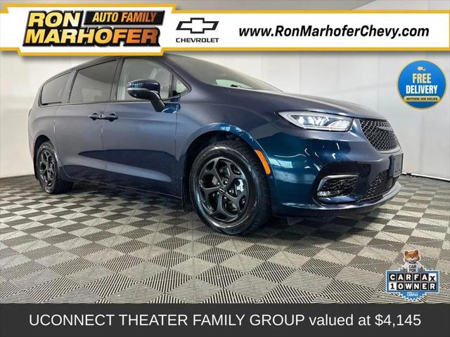 2023 Chrysler Pacifica Hybrid Touring L for sale in Stow, OH
