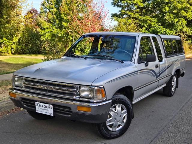 1989 Toyota 2WD Trucks Deluxe 2dr Extended Cab SB for sale in Milwaukie, OR