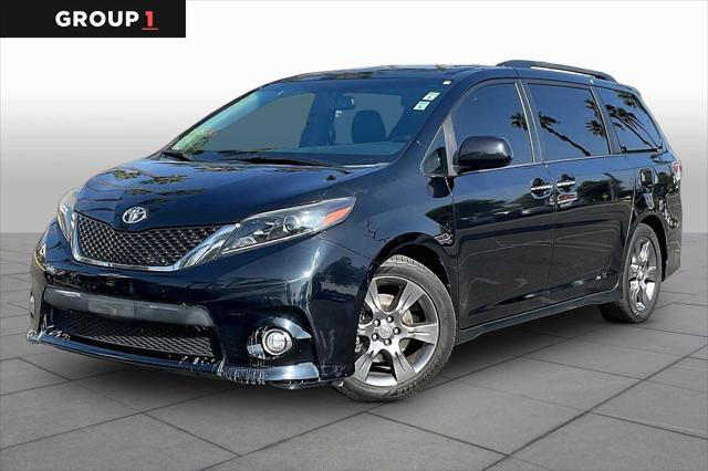 2015 Toyota Sienna SE Premium 8 Passenger for sale in Anaheim, CA