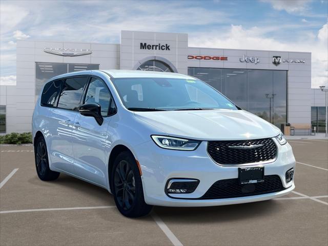 2026 Chrysler Pacifica Select for sale in Wantagh, NY