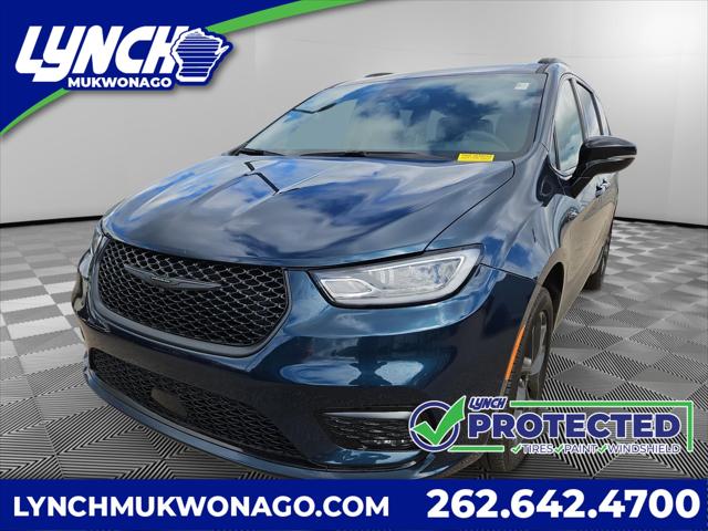 2025 Chrysler Pacifica Limited AWD for sale in Mukwonago, WI