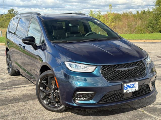 2025 Chrysler Pacifica Limited AWD
