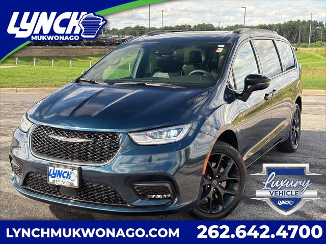 2025 Chrysler Pacifica Limited AWD for sale in Mukwonago, WI