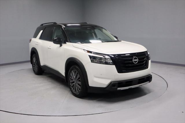 2024 Nissan Pathfinder SL 4WD for sale in Groveport, OH