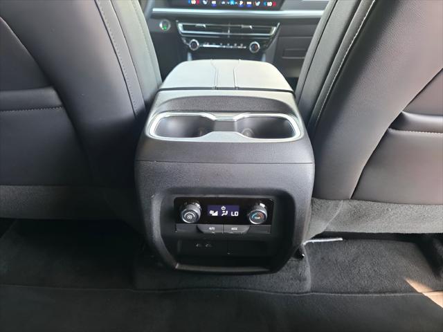2026 Chevrolet Traverse AWD LT