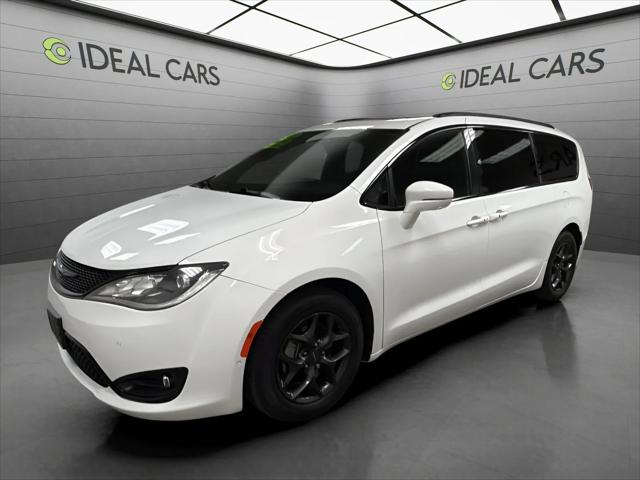 2018 Chrysler Pacifica Limited for sale in Mesa, AZ