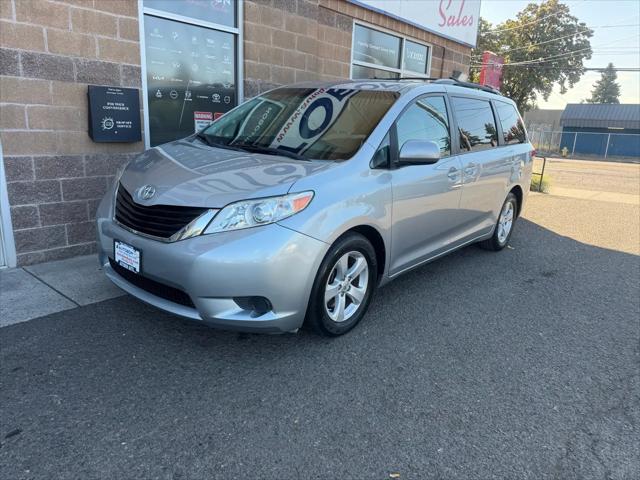 2014 Toyota Sienna LE V6 8 Passenger for sale in Portland, OR