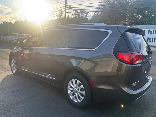 2019 Chrysler Pacifica Touring L