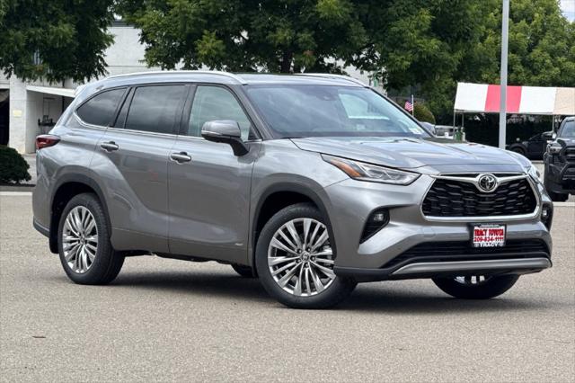 2026 Toyota Highlander Hybrid Platinum