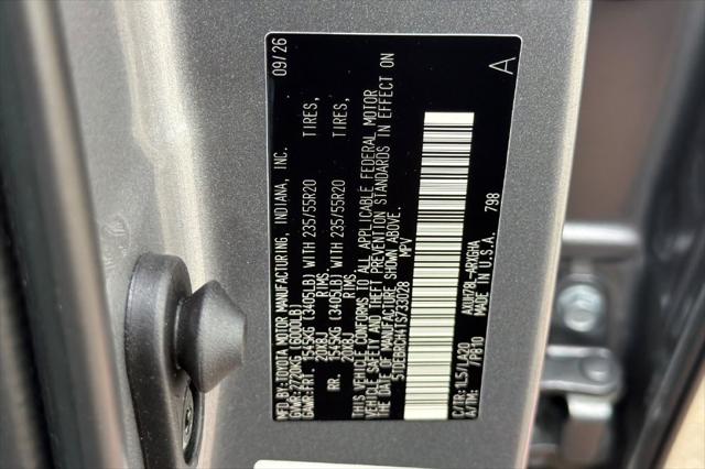 2026 Toyota Highlander Hybrid Platinum