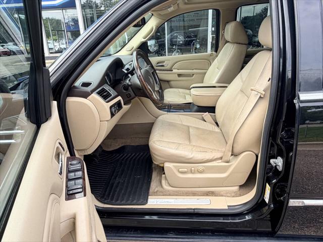 2011 Cadillac Escalade Premium
