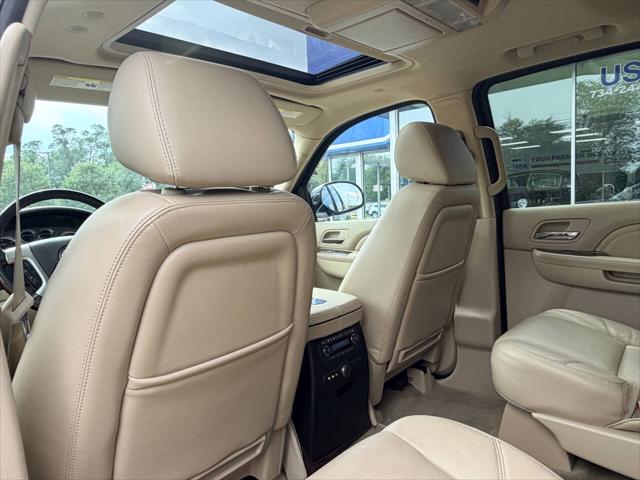 2011 Cadillac Escalade Premium
