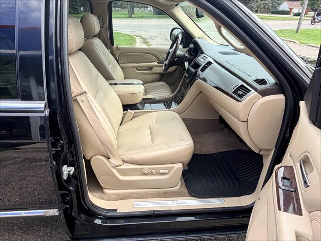 2011 Cadillac Escalade Premium