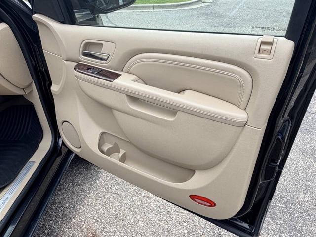 2011 Cadillac Escalade Premium