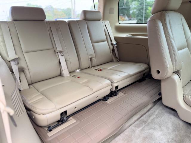2011 Cadillac Escalade Premium