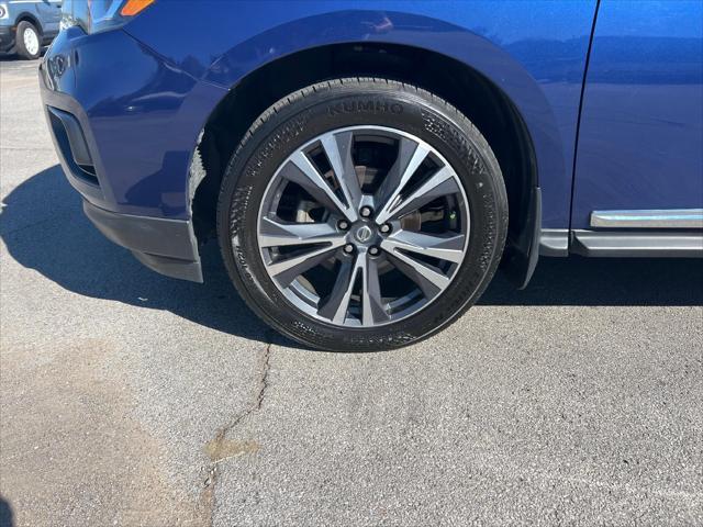 2020 Nissan Pathfinder Platinum 2WD