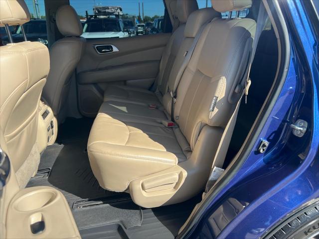 2020 Nissan Pathfinder Platinum 2WD