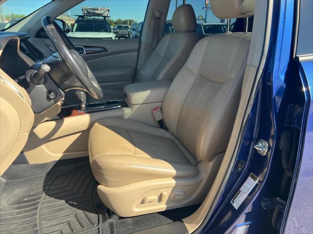 2020 Nissan Pathfinder Platinum 2WD