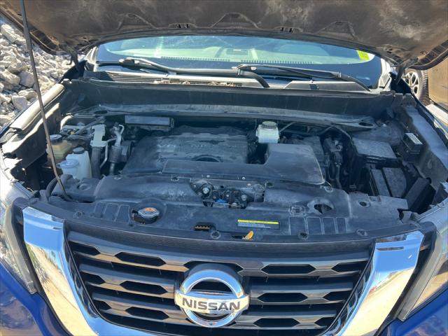 2020 Nissan Pathfinder Platinum 2WD