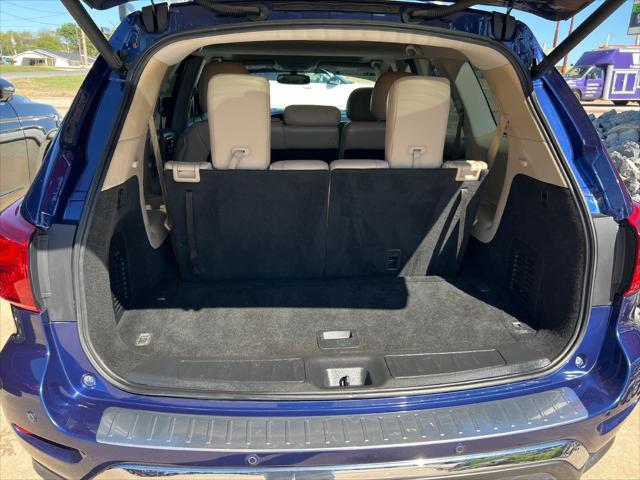 2020 Nissan Pathfinder Platinum 2WD