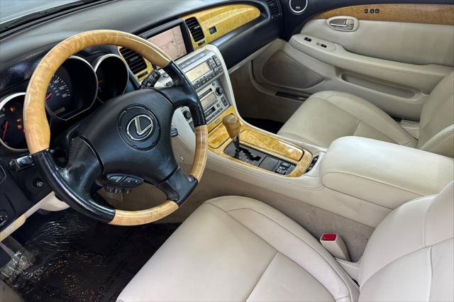 2004 Lexus SC 430 2dr Convertible