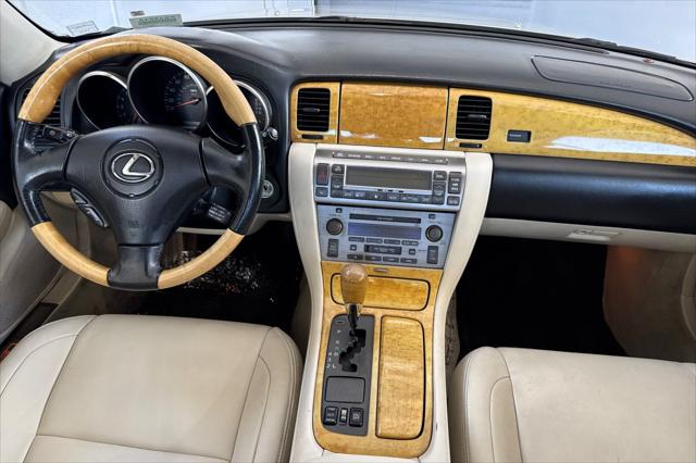 2004 Lexus SC 430 2dr Convertible