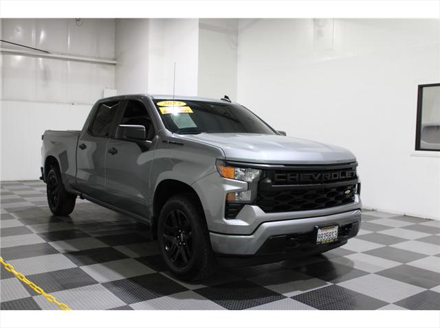 2023 Chevrolet Silverado 1500 4WD Crew Cab Standard Bed Custom