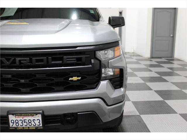 2023 Chevrolet Silverado 1500 4WD Crew Cab Standard Bed Custom