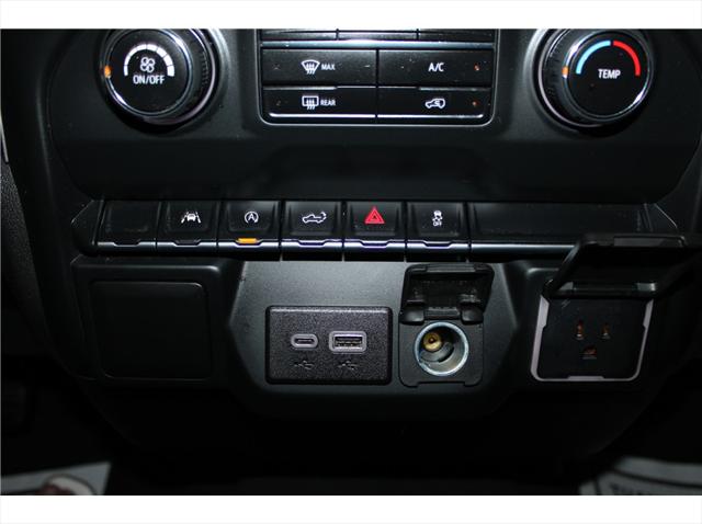 2023 Chevrolet Silverado 1500 4WD Crew Cab Standard Bed Custom