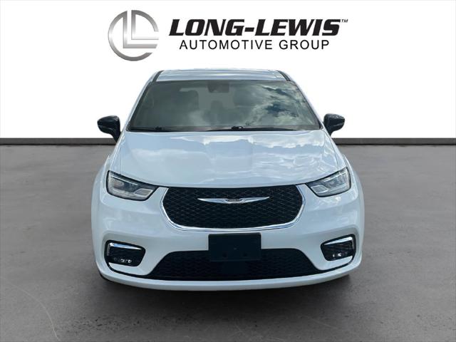 Used 2024 Chrysler Pacifica Touring For Sale in Muscle Shoals, AL