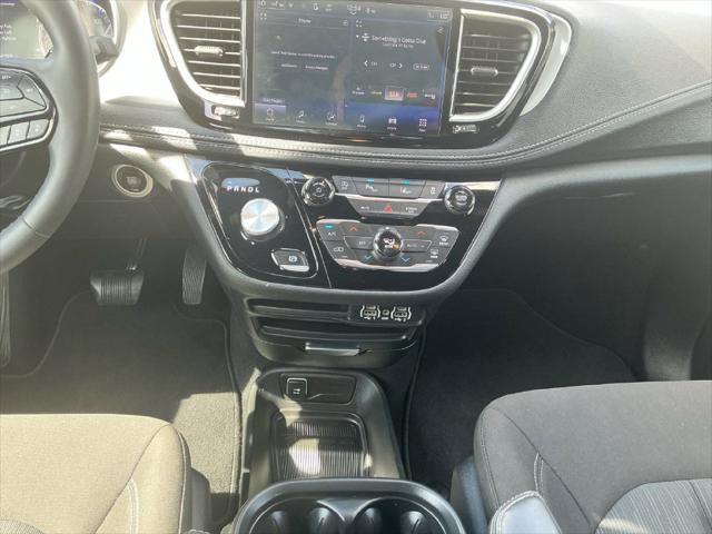 Used 2024 Chrysler Pacifica Touring For Sale in Muscle Shoals, AL