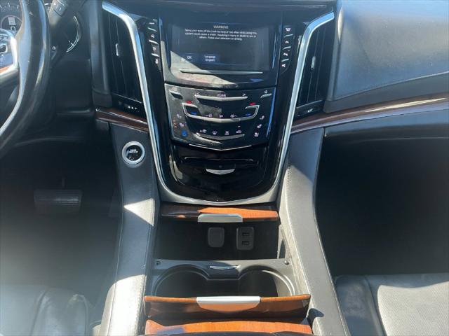 Used 2020 Cadillac Escalade ESV 4WD Luxury For Sale in Muscle Shoals, AL