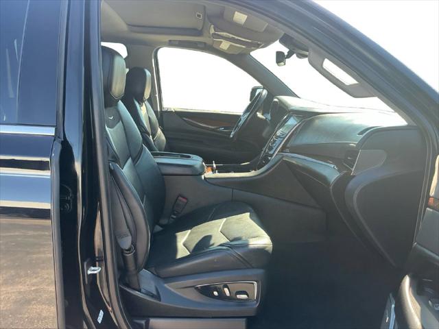 Used 2020 Cadillac Escalade ESV 4WD Luxury For Sale in Muscle Shoals, AL
