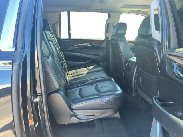 Used 2020 Cadillac Escalade ESV 4WD Luxury For Sale in Muscle Shoals, AL