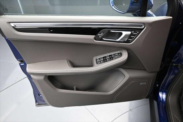 2026 Porsche Macan Unknown