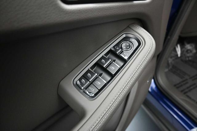 2026 Porsche Macan Unknown
