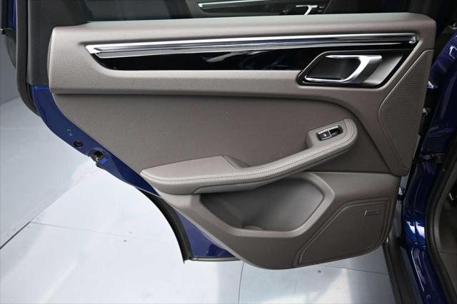 2026 Porsche Macan Unknown